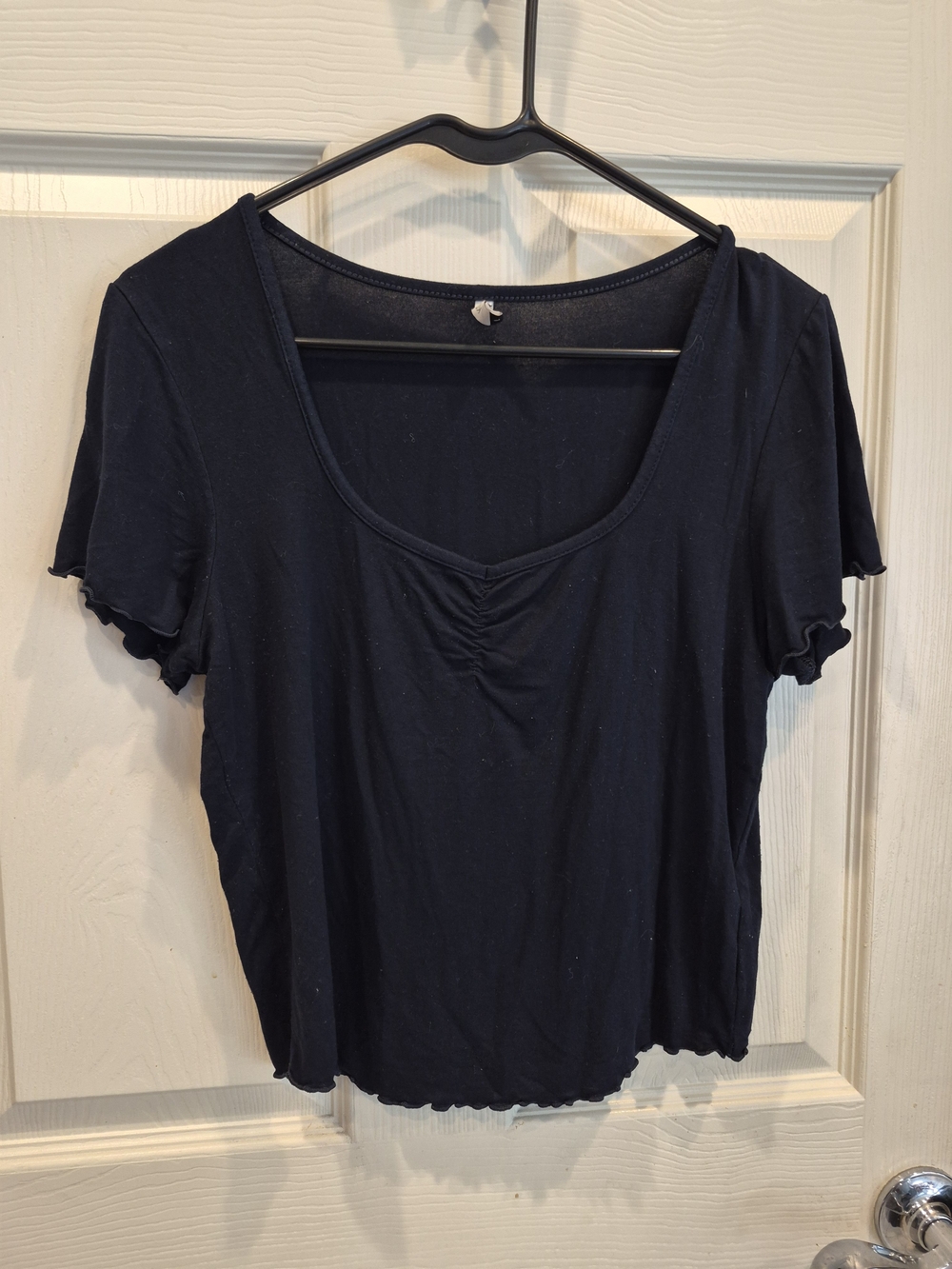 5/25 Scoop Neck Black Crop Top with Lettuce-Edge Hem